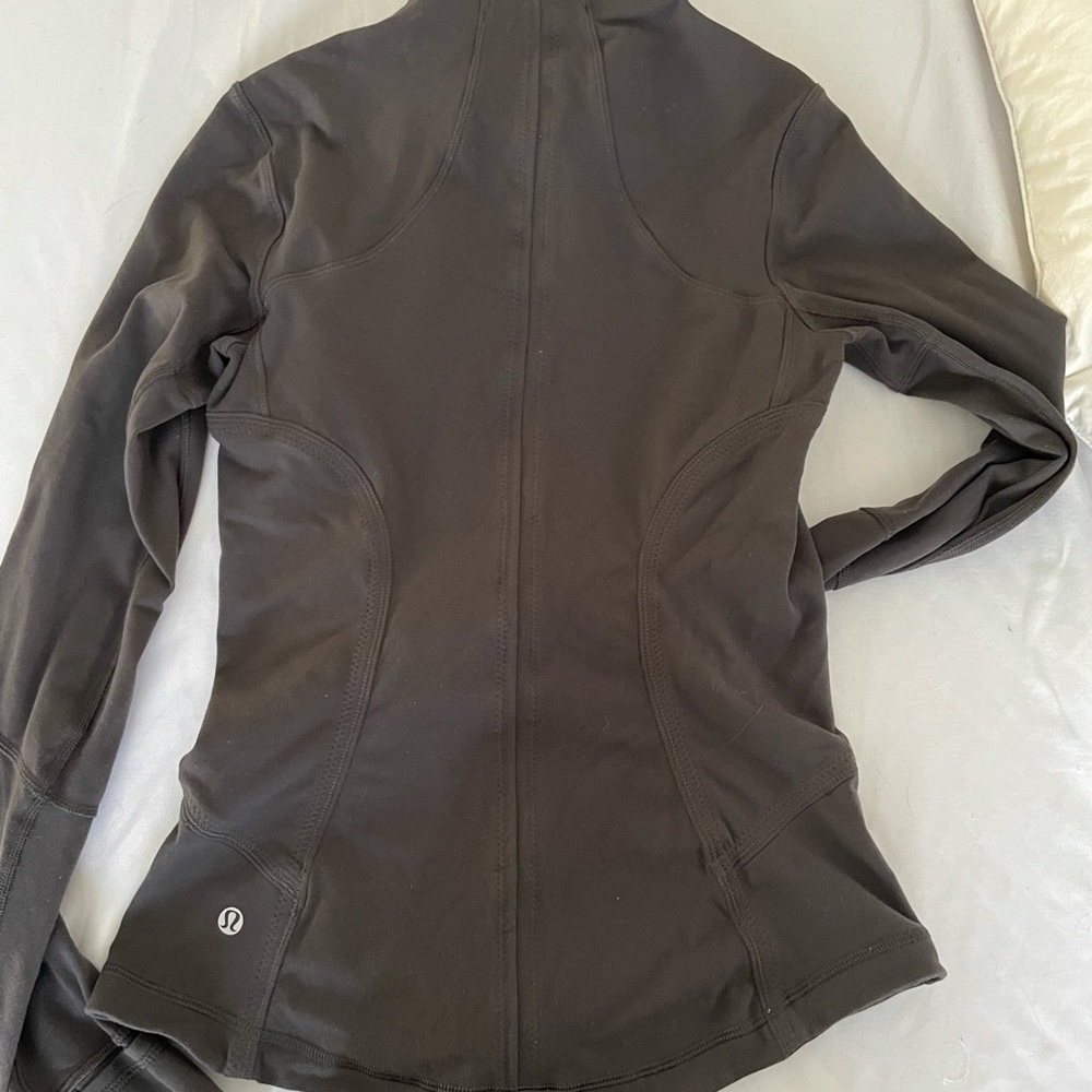 Lululemon jacket - Picture 3 of 3